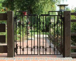 swing gate